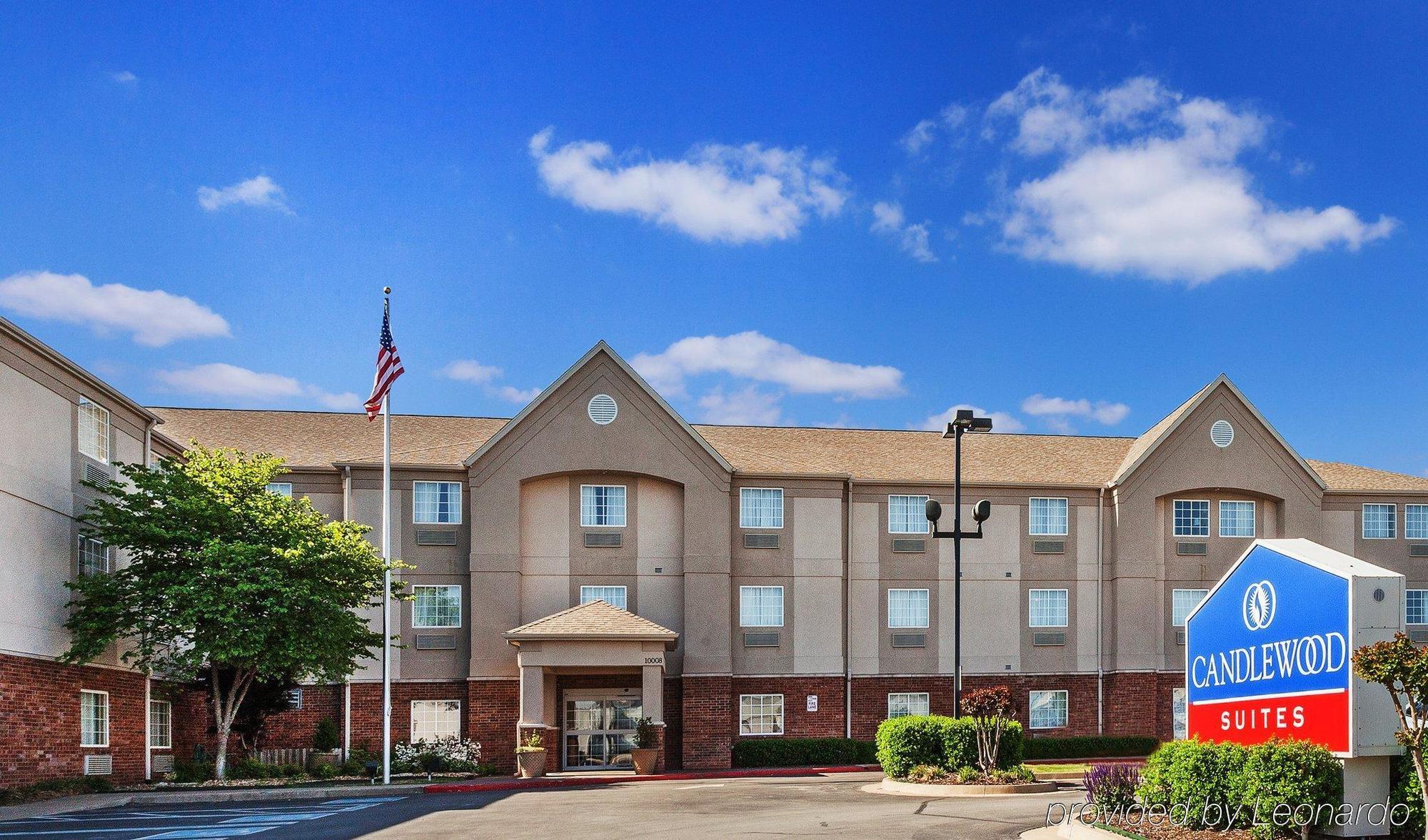 Candlewood Suites Tulsa Брокен-Ерров Екстер'єр фото