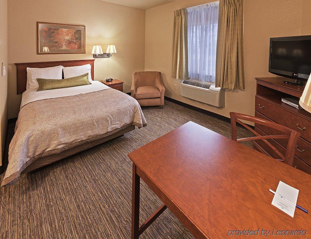 Candlewood Suites Tulsa Брокен-Ерров Екстер'єр фото